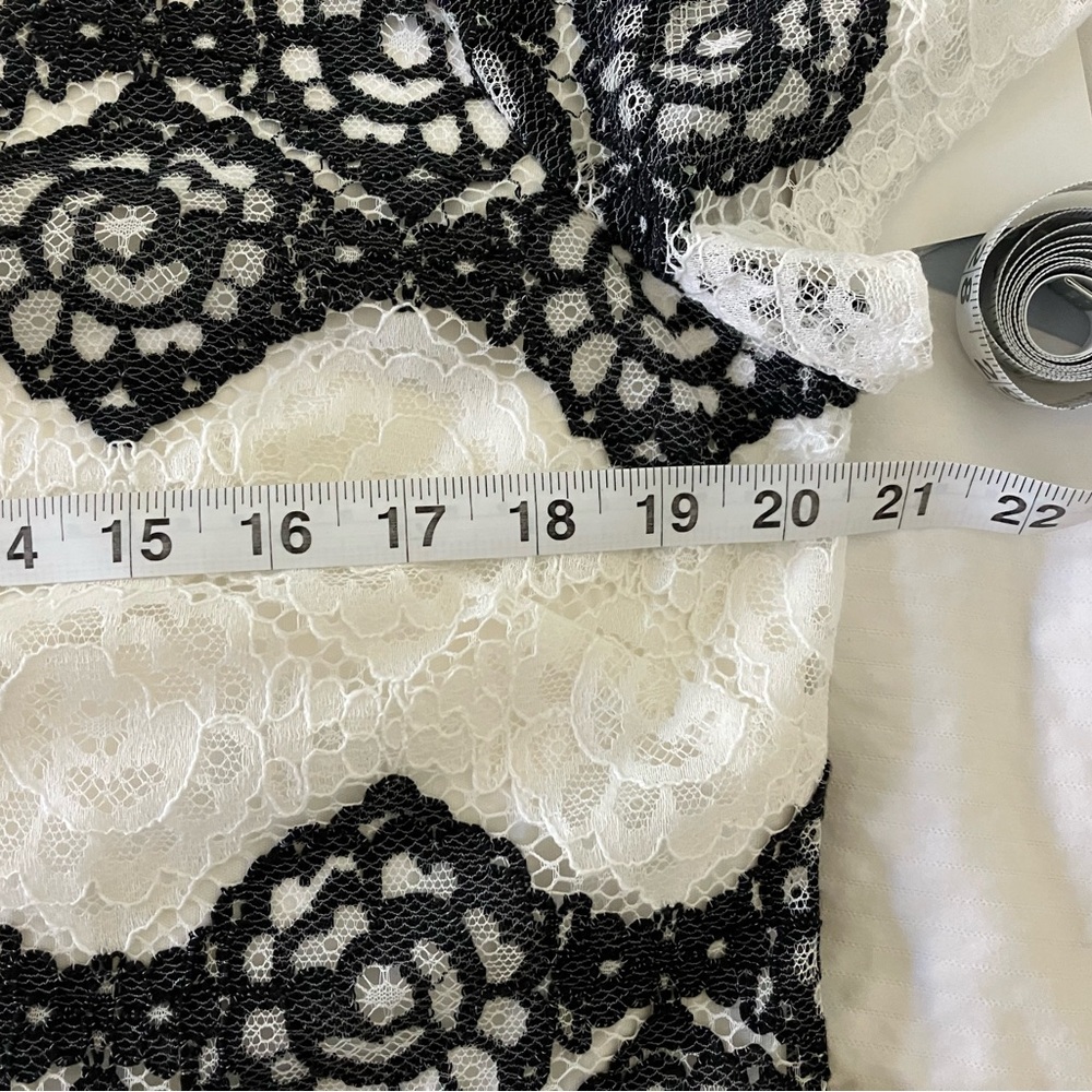 Dress - Picture 8 of 11